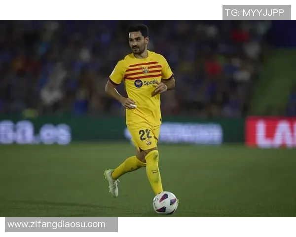 哪些足球球星体型较为丰满或偏胖他们的职业生涯表现如何 哪些足球球星体型较为丰满或偏胖他们的职业生涯表现如何