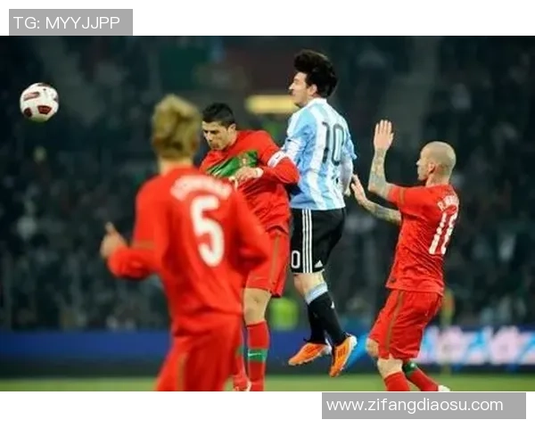 球星卡挂件足球C罗是否适合使用与收藏价值分析